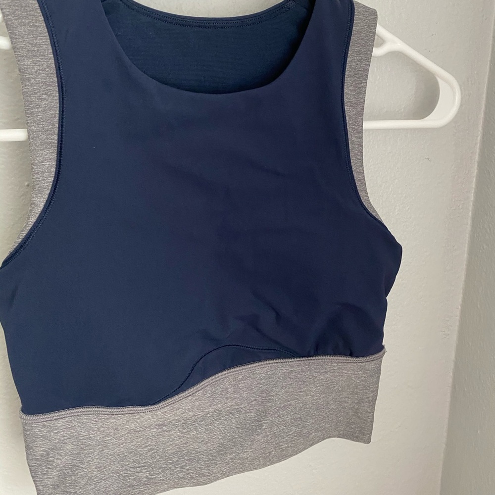 Lululemon Sports Bra - Picture 1 of 4